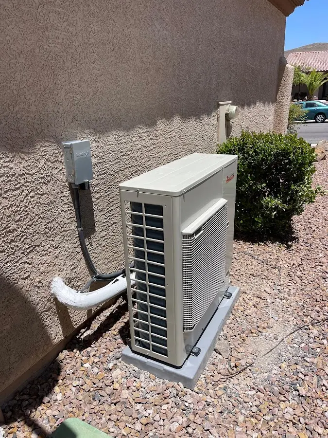 Residential air conditioning condenser unit in Northbrook